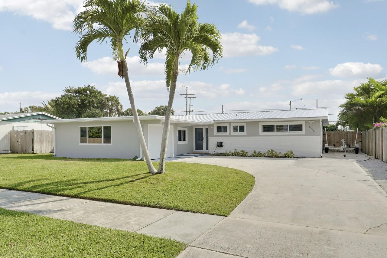 636 Eastwind Dr - Photo 3 of 39