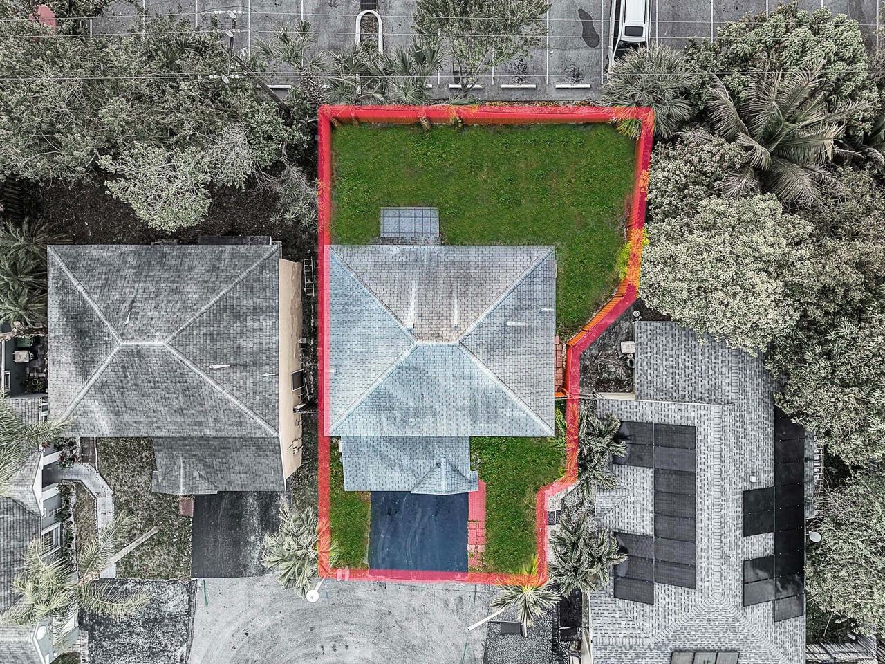 5789 Woodland Point Dr - Photo 2 of 50