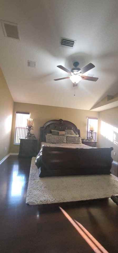 211 Ne 13th Ave - Photo 6 of 9