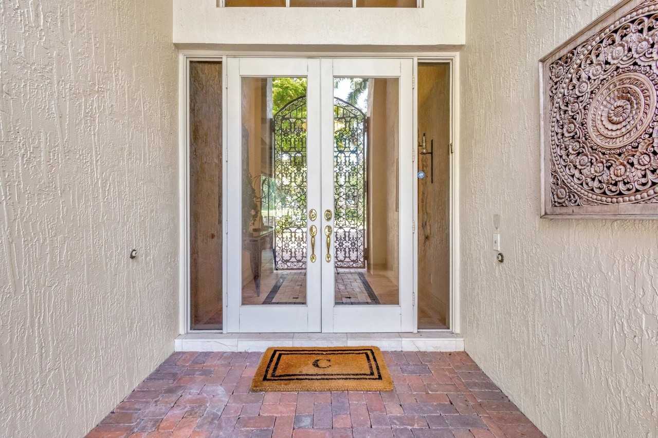 6802 Casa Grande Way - Photo 4 of 50