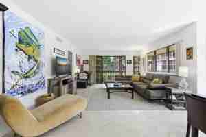 featured image of 137 Brackenwood Rd