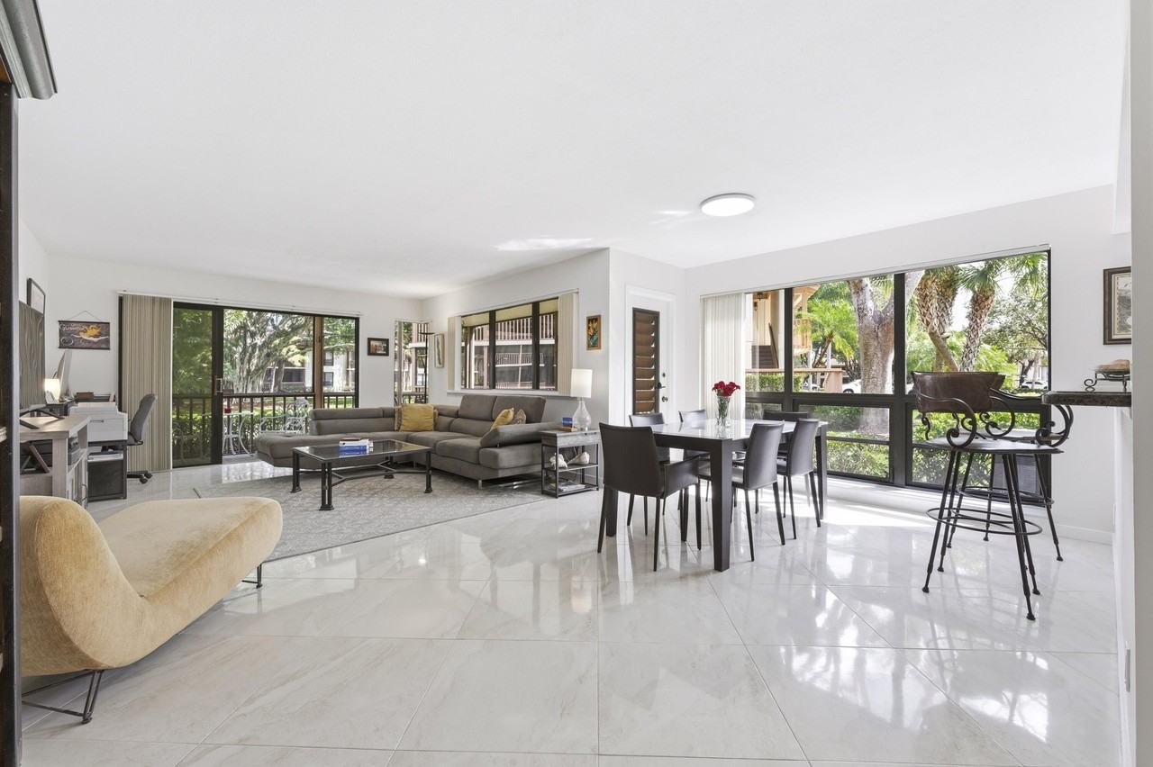 137 Brackenwood Rd - Photo 6 of 41