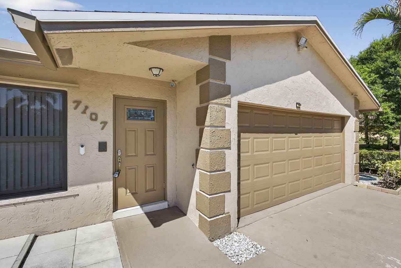 7107 181st St N - Photo 4 of 50