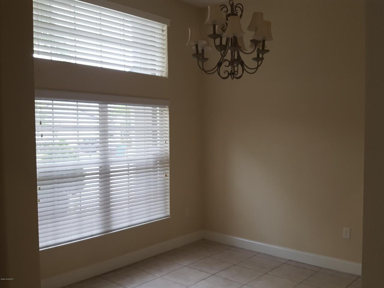 1340 Cibola Dr - Photo 4 of 9