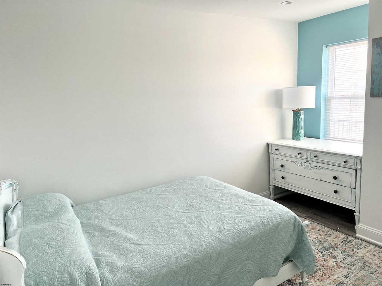 6717 Atlantic Ave - Photo 5 of 7