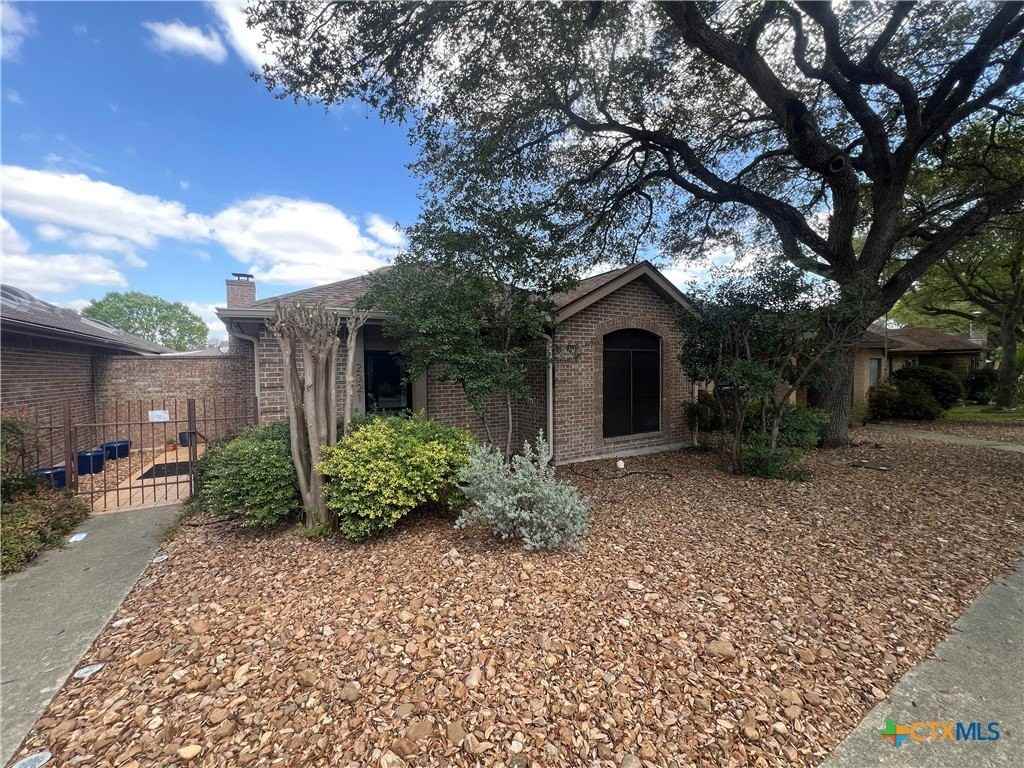 2321 Brittany Grace - Photo 2 of 22