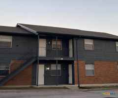 featured image of 1005 Eastside Dr #A