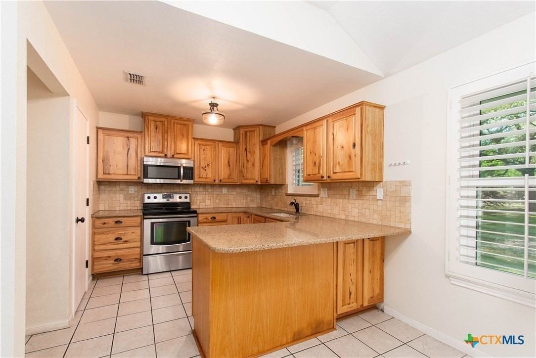 11 Basswood Ct - Photo 5 of 20