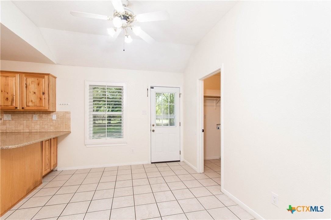 11 Basswood Ct - Photo 6 of 20