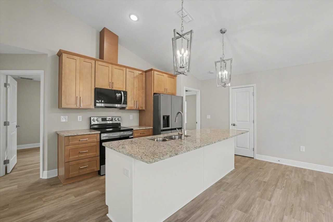 37 Haida Trl - Photo 4 of 36