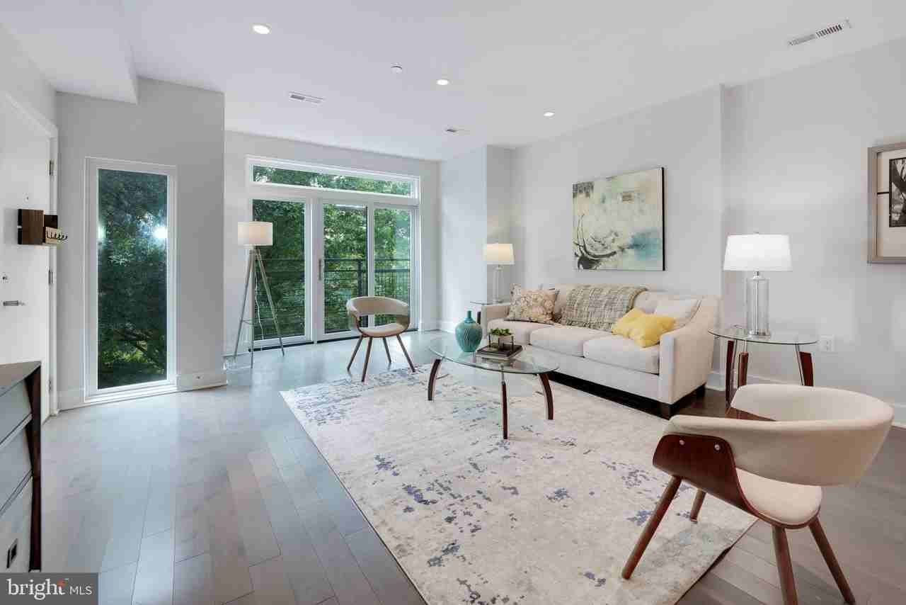 3821 14th St Nw Apt 6 - Photo 3 of 29