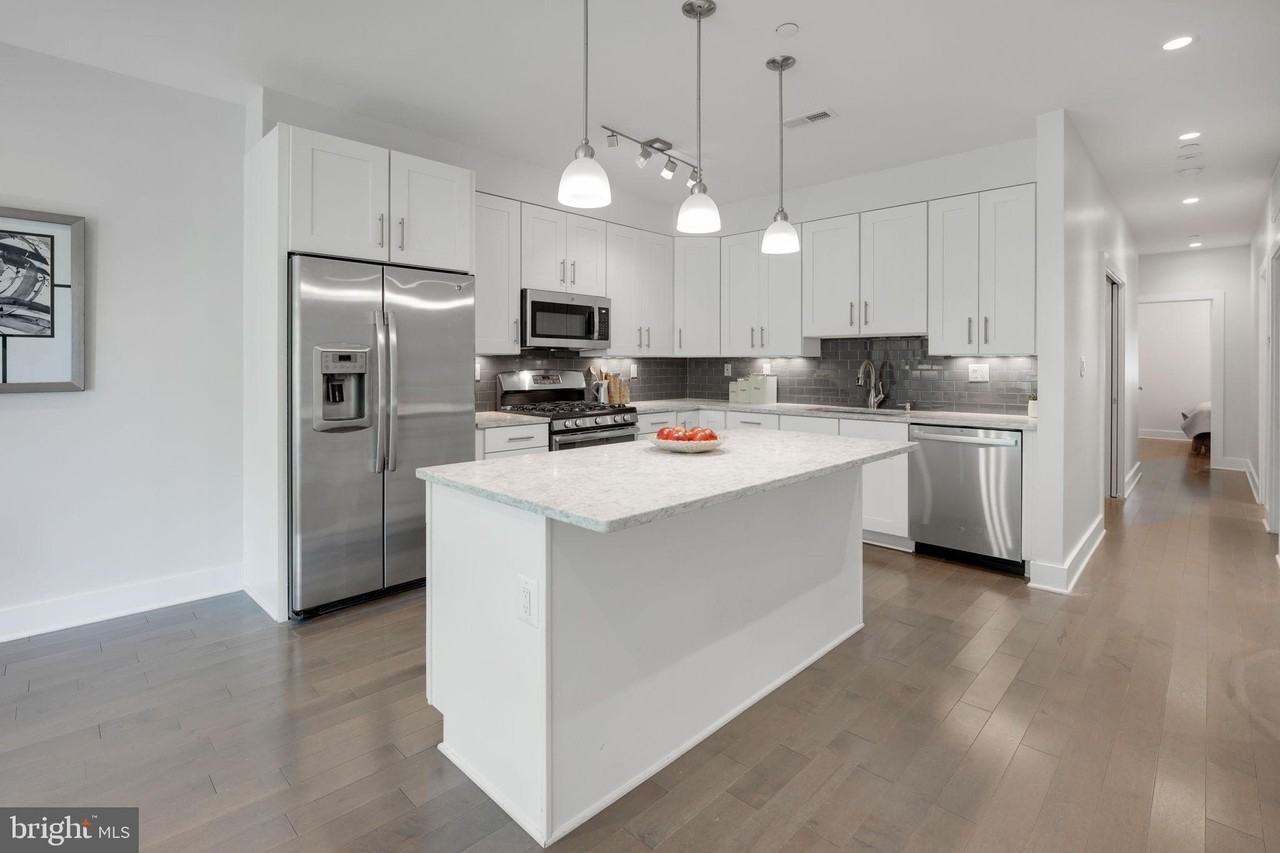 3821 14th St Nw Apt 6 - Photo 6 of 29