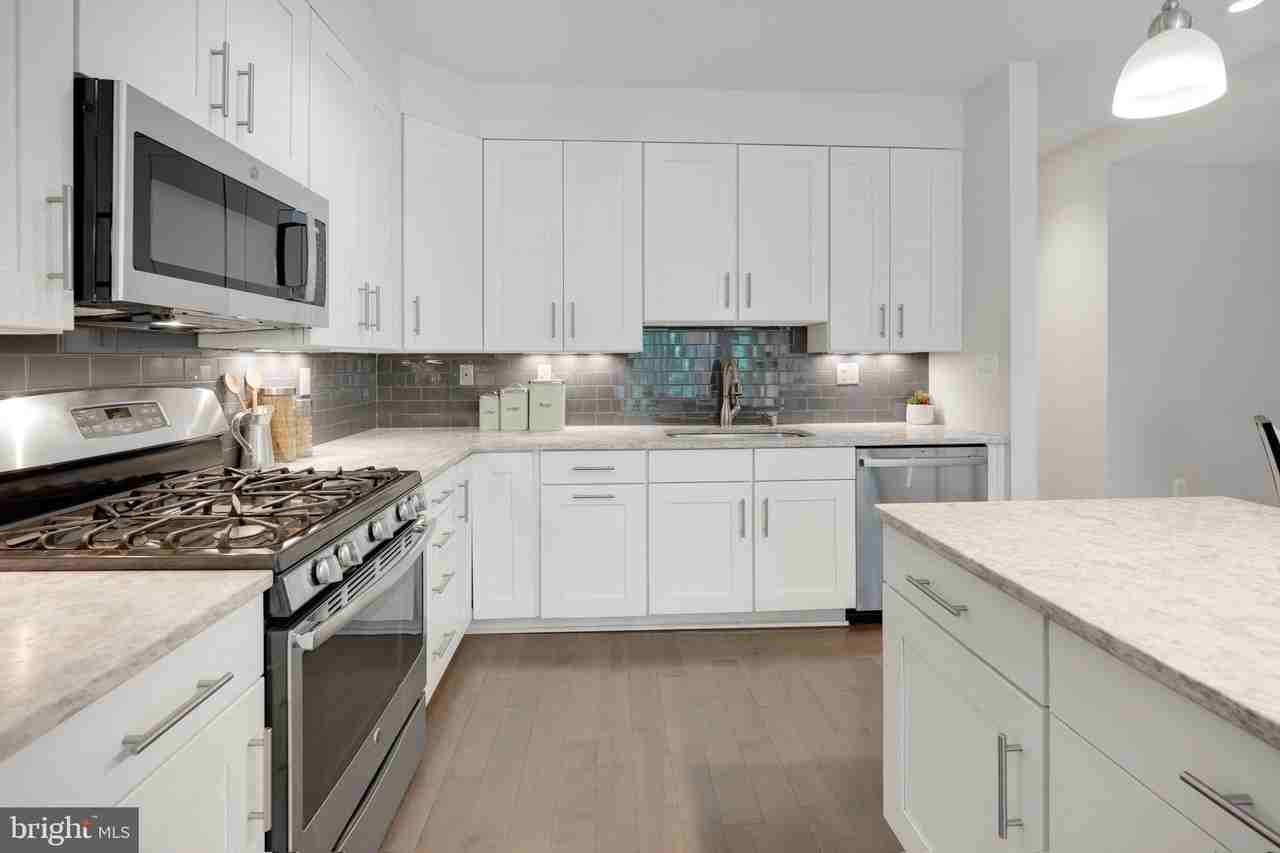 3821 14th St Nw Apt 6 - Photo 7 of 29