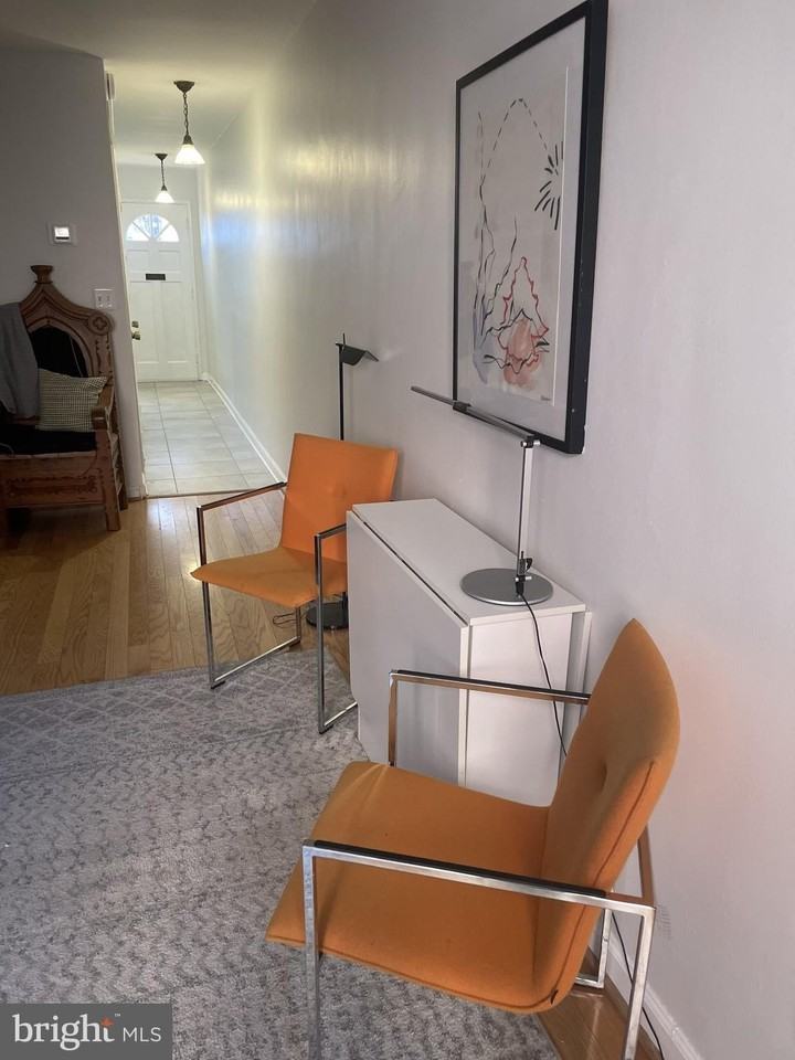 1574 33rd St Nw - Photo 4 of 20