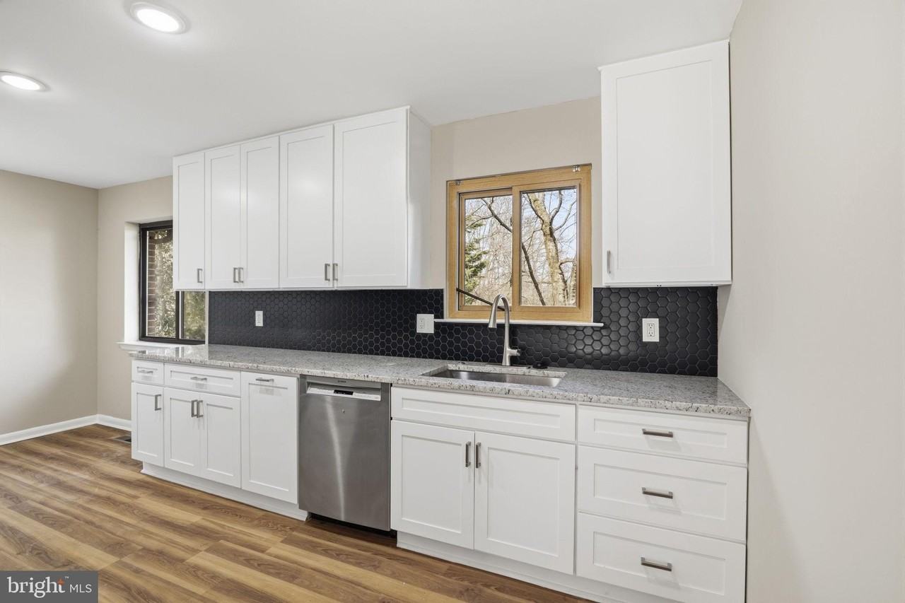 2815 Northwind Rd - Photo 7 of 21