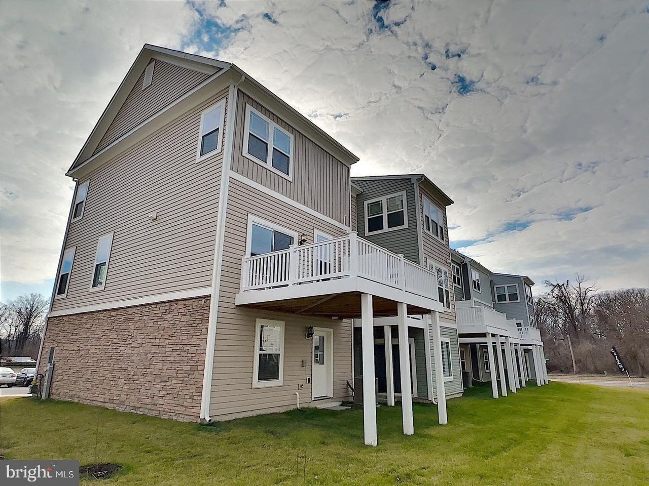 1710 Huber Rd - Photo 2 of 38