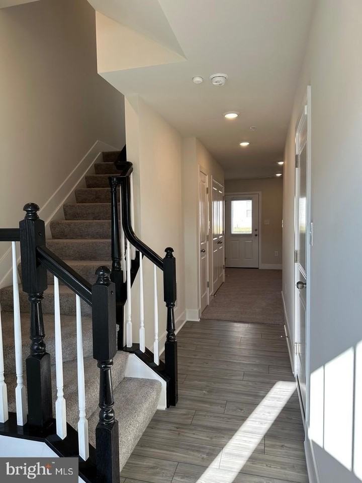 1710 Huber Rd - Photo 5 of 38