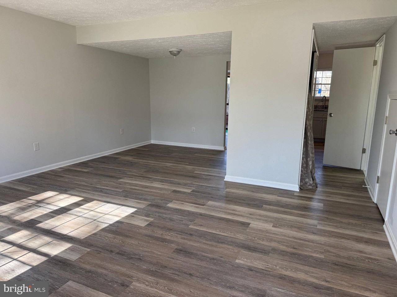 4121 Bluebird Dr - Photo 5 of 35