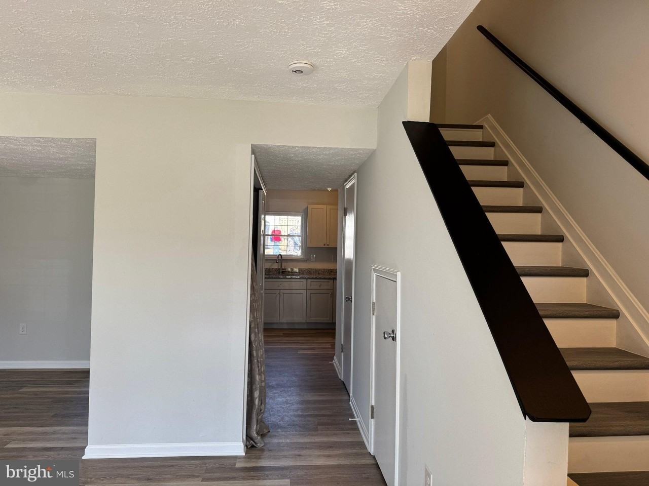 4121 Bluebird Dr - Photo 6 of 35