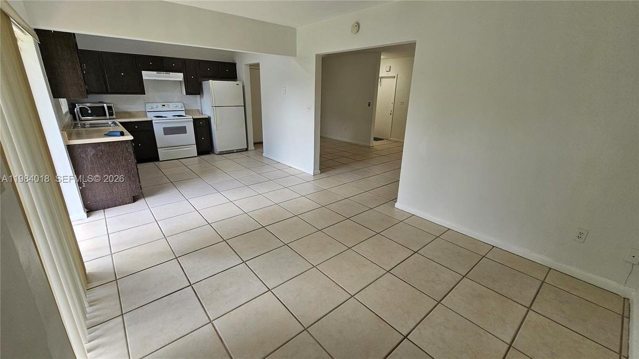 2320 Southwest 105th Street - Photo 6 of 8