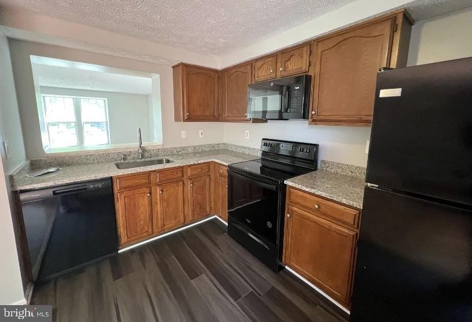 9410 Squires Ct - Photo 6 of 18