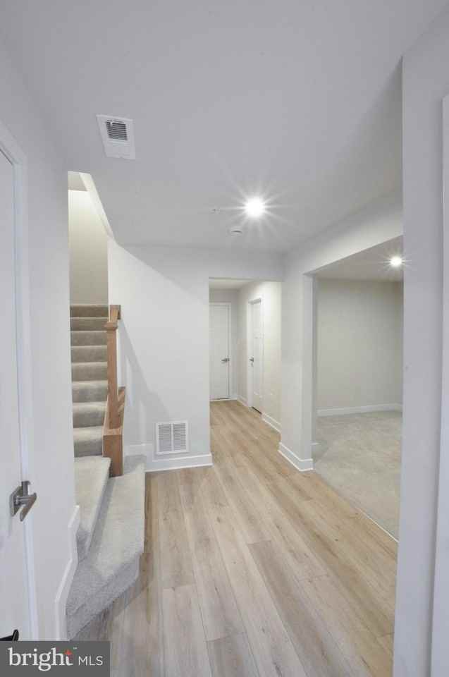 5437 Cedar Grove Dr - Photo 3 of 37