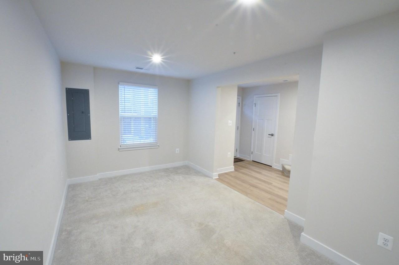 5437 Cedar Grove Dr - Photo 6 of 37