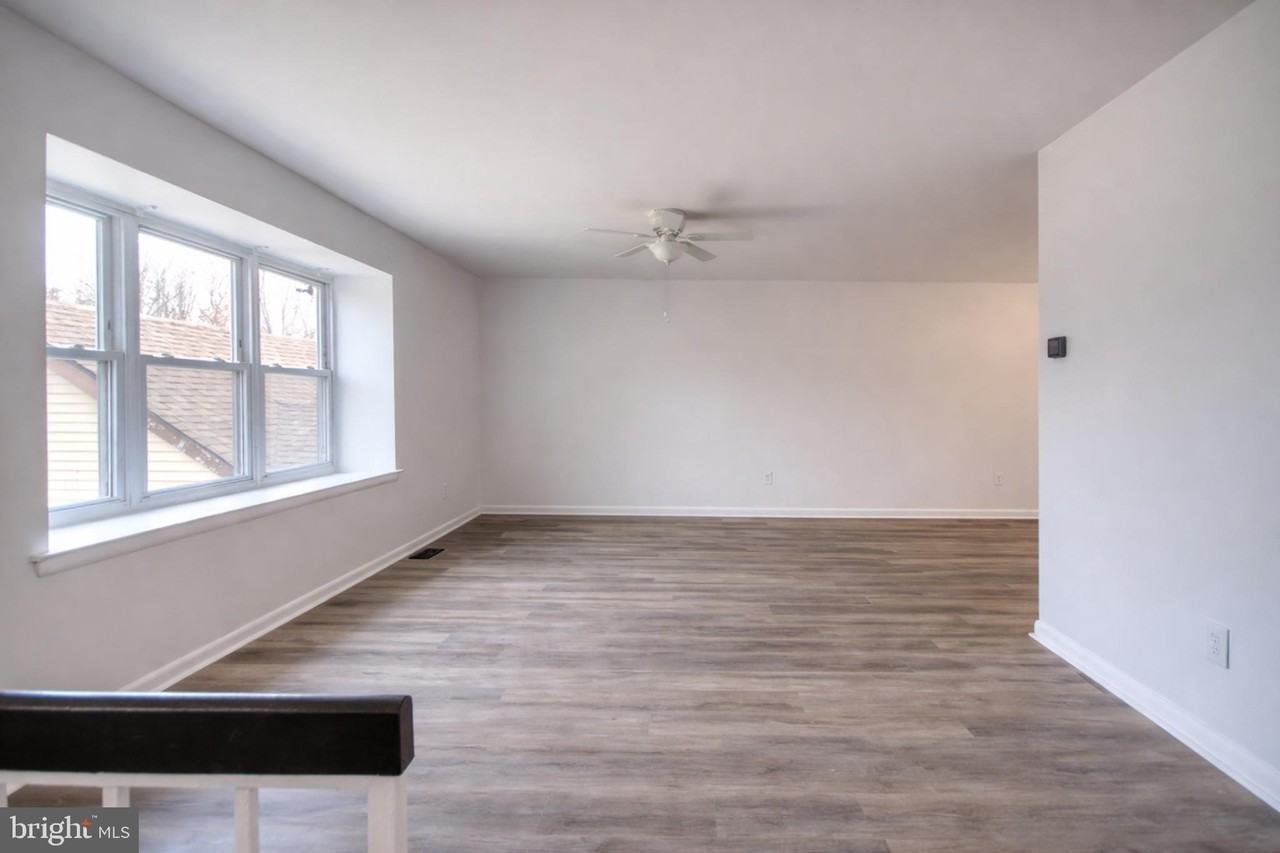 49 Brambling Ln - Photo 4 of 50