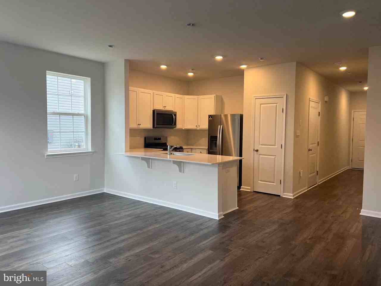 125 Mazzeo Dr - Photo 4 of 20