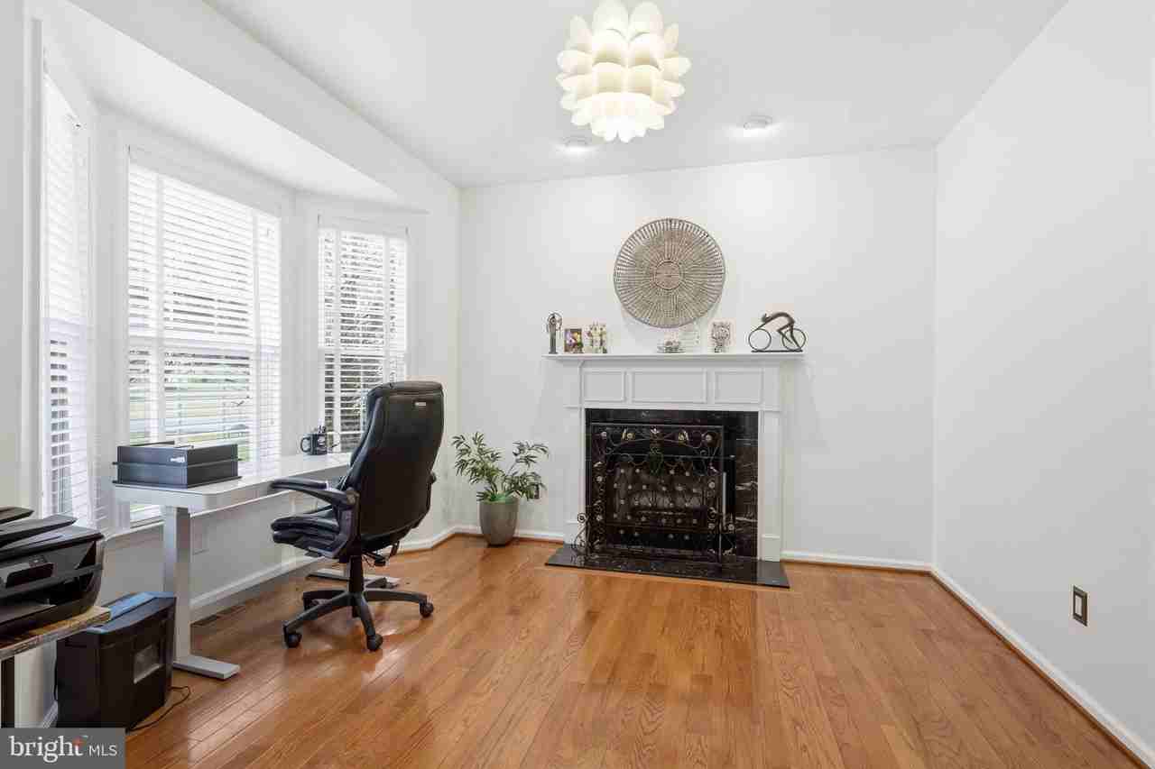 122 Coachlight Cir - Photo 6 of 50