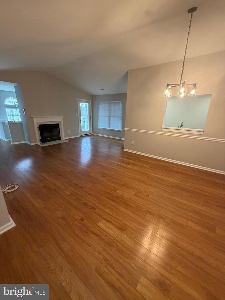 514 Cedar Hollow Dr - Photo 4 of 23