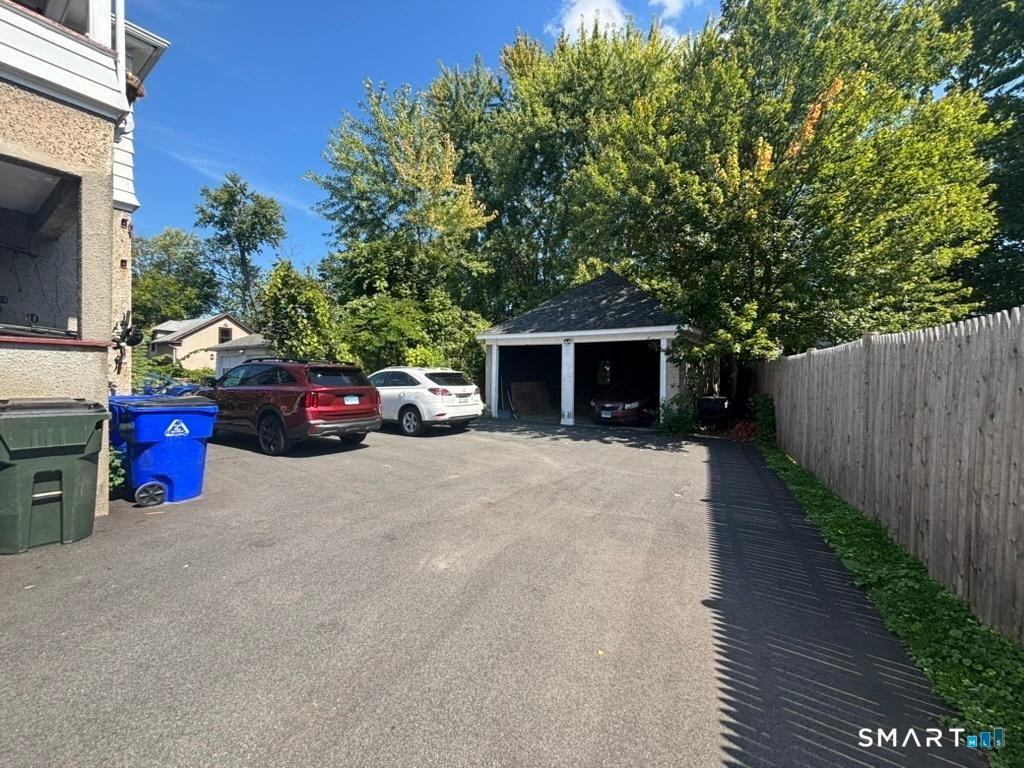 62 Quaker Ln S - Photo 3 of 12