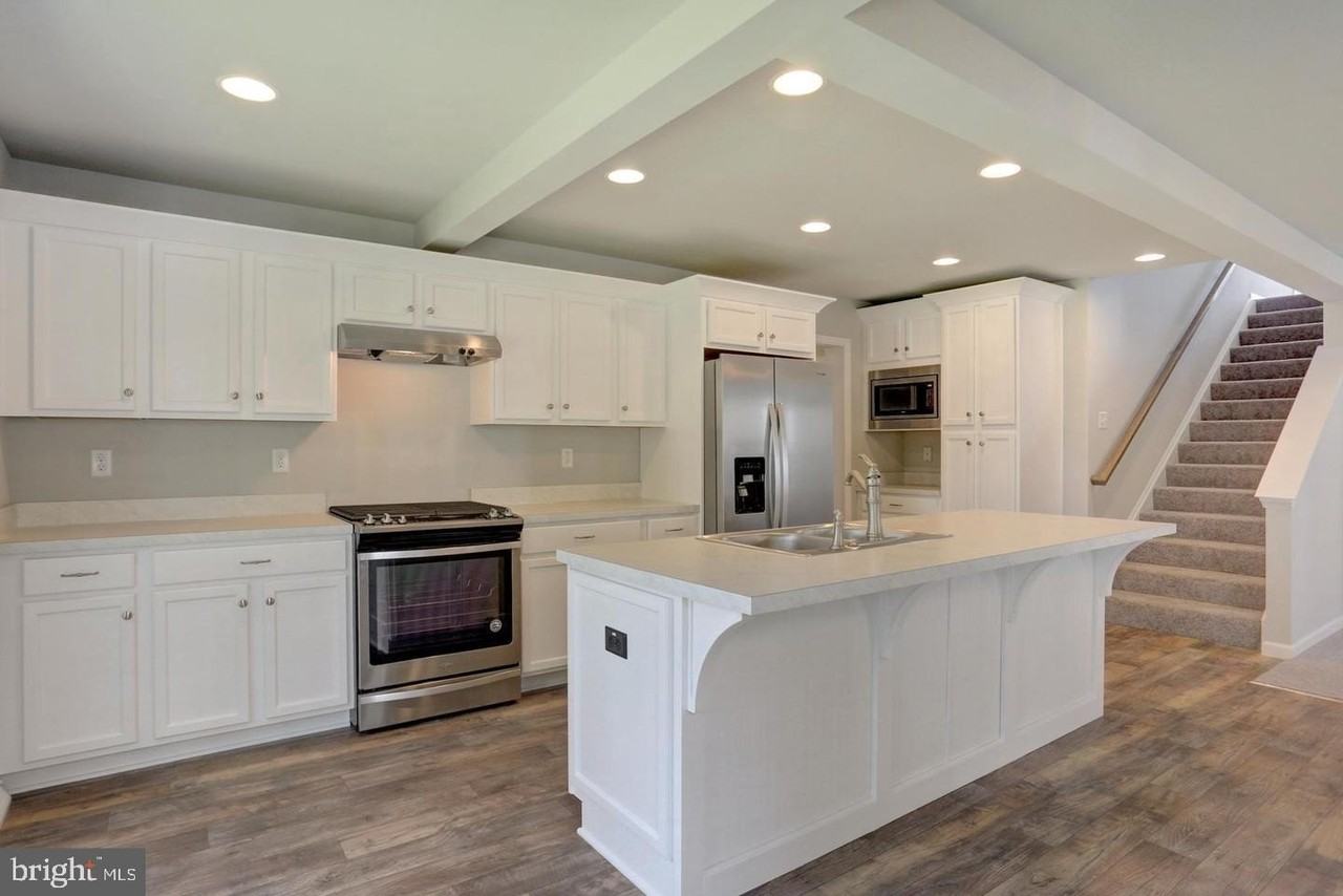 90 Hoke Farm Way - Photo 2 of 31