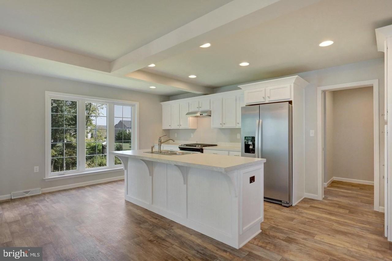 90 Hoke Farm Way - Photo 3 of 31