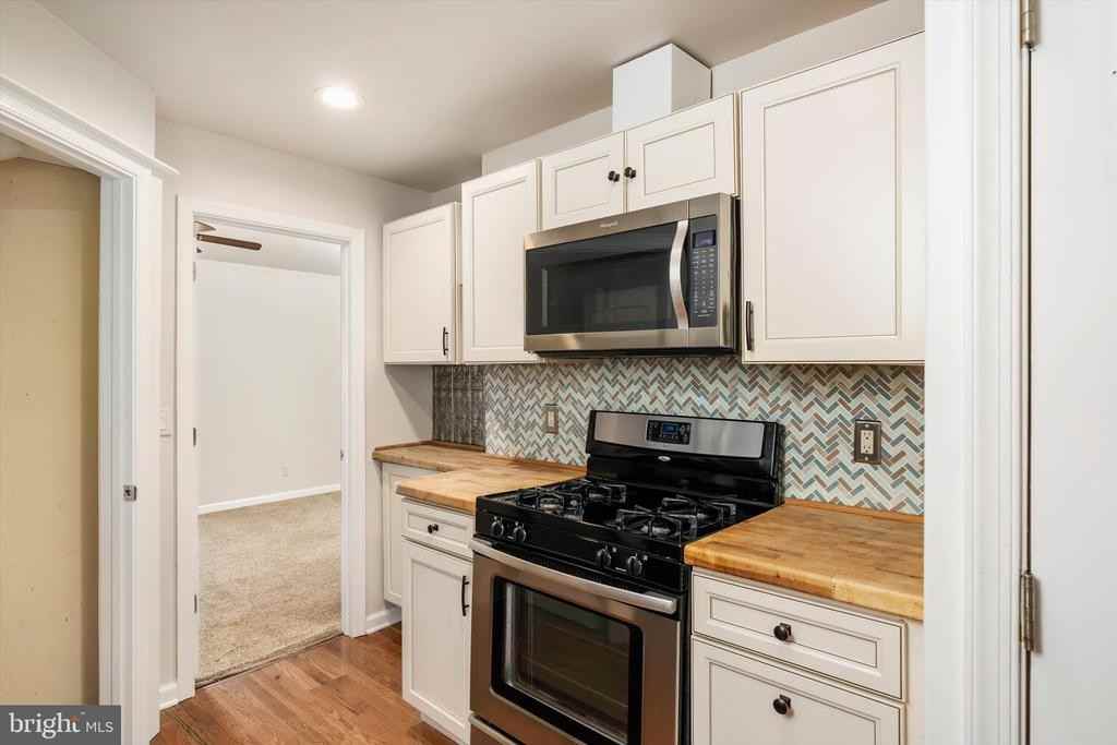 218 Lafayette St - Photo 3 of 18