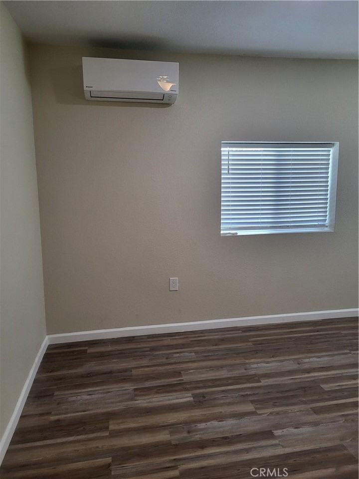 1117 W Evans St - Photo 2 of 8