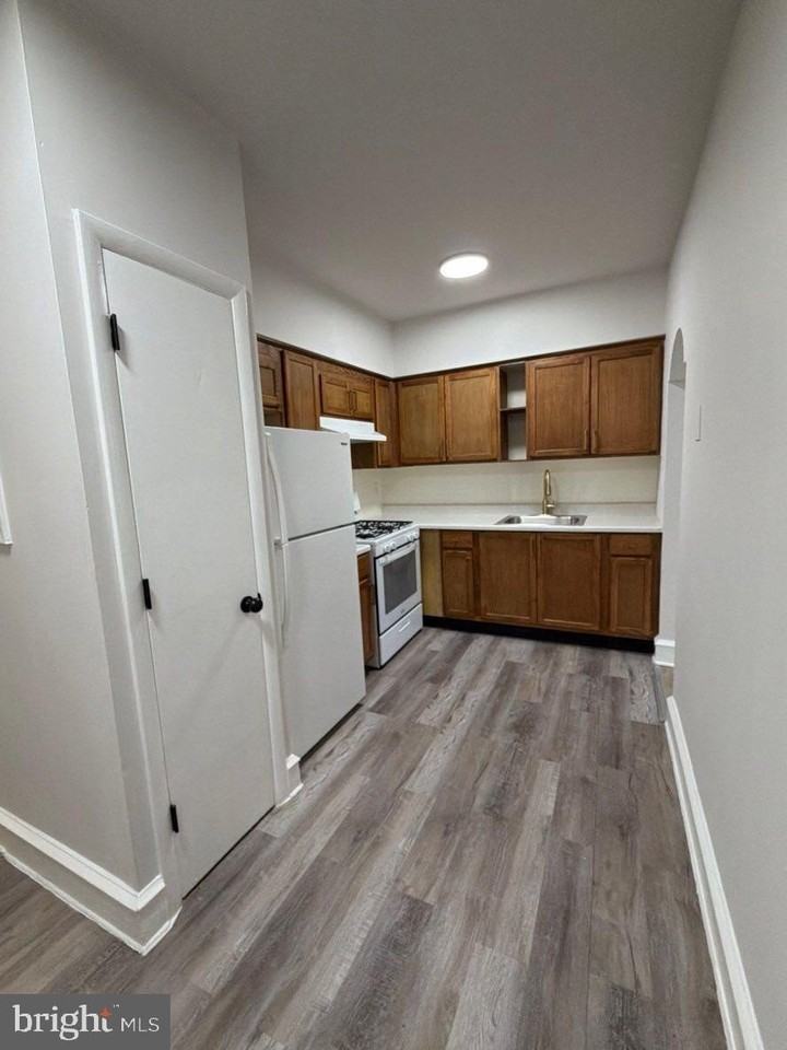 7092 Forrest Ave Apt 103 - Photo 2 of 7