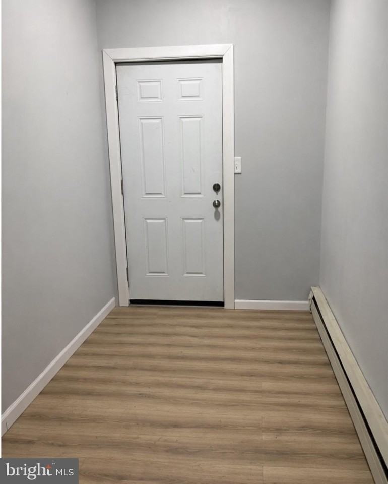 506 Pine Hill St - Photo 3 of 17