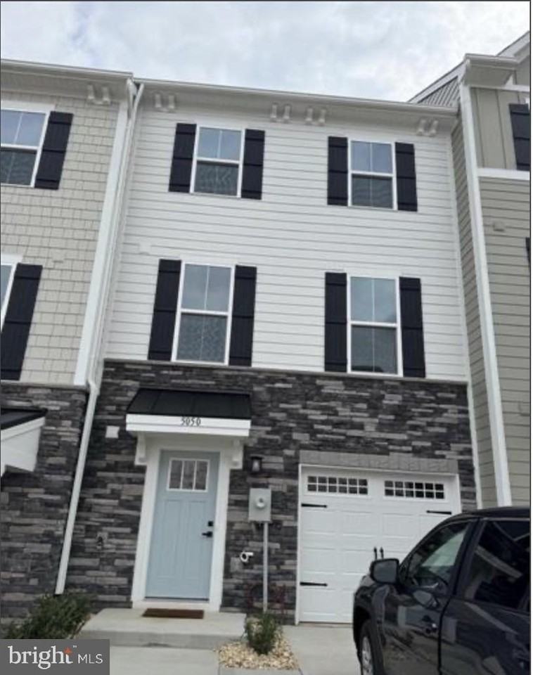 5050 Orchid Bnd - Photo 2 of 24