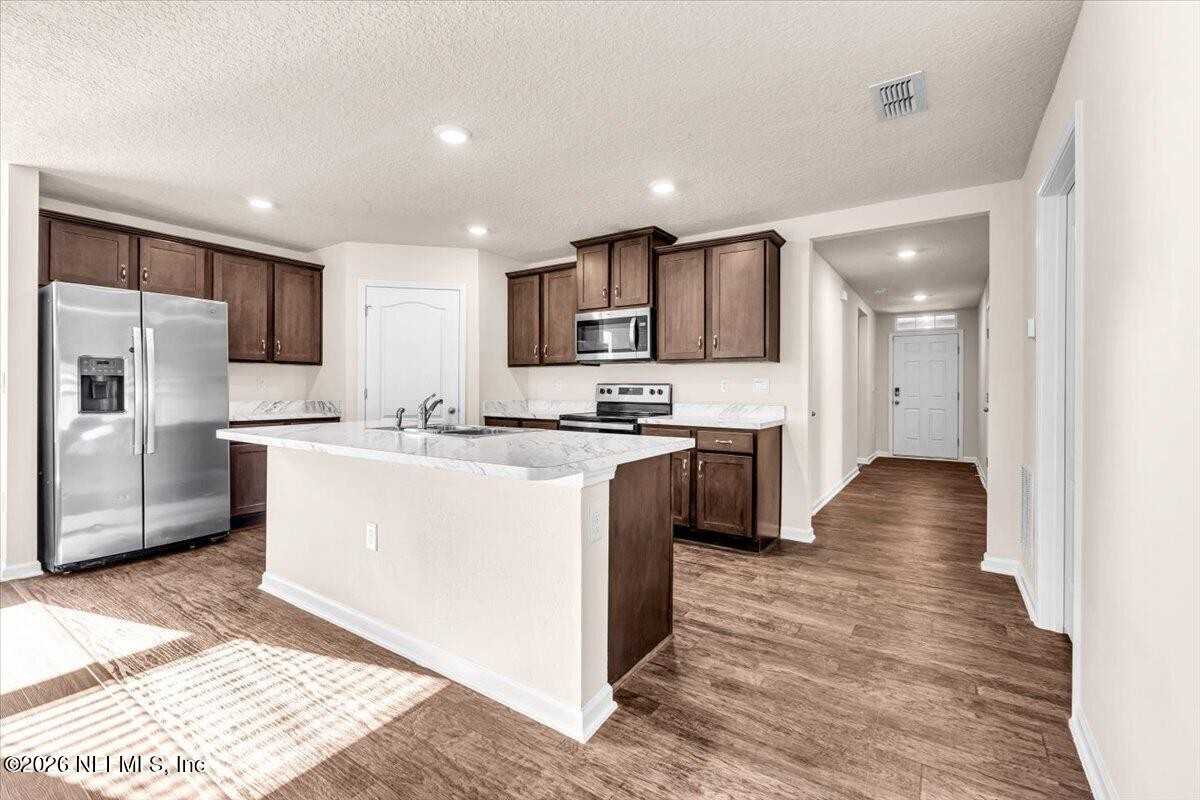 2262 Willow Springs Dr - Photo 4 of 34