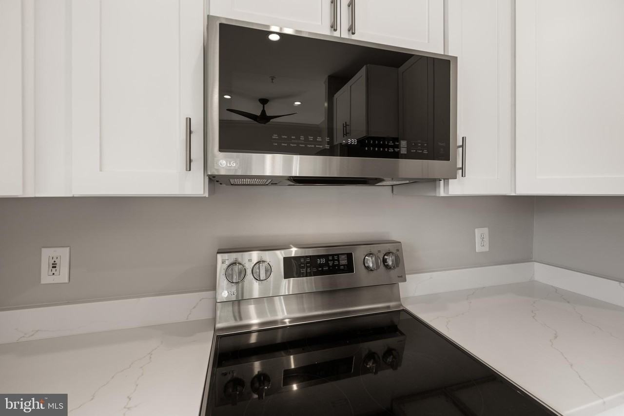 4560 Strutfield Ln Apt 1311 - Photo 6 of 34