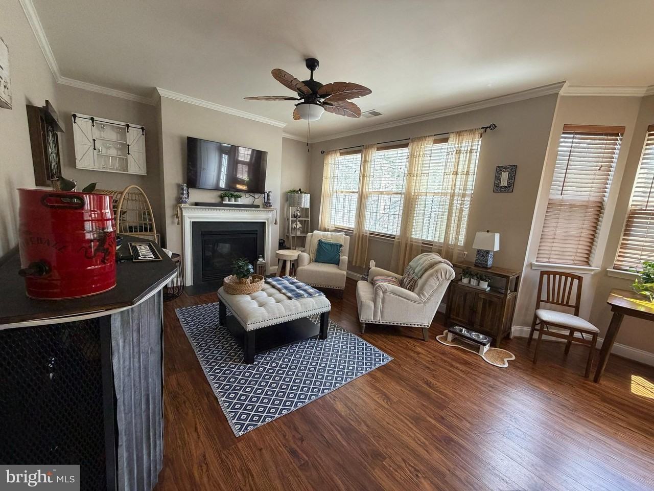 308 Quinton Oaks Cir - Photo 4 of 7