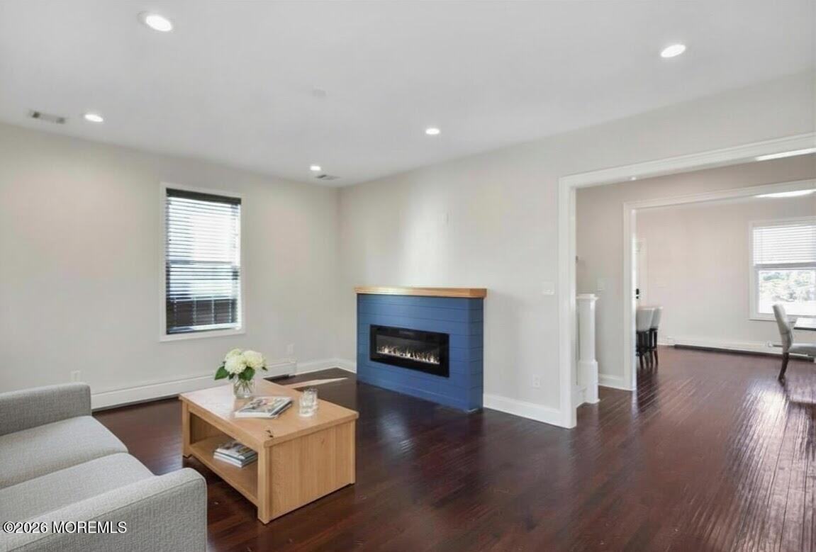 108 Morris Ave - Photo 7 of 29