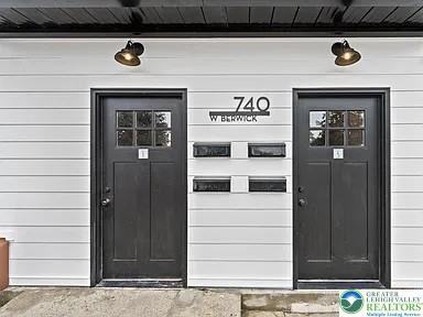 740 W Berwick St ##3 - Photo 2 of 10