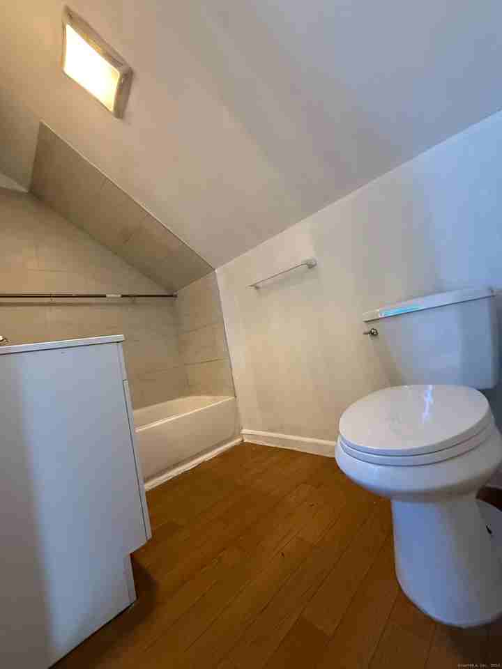 342 Exchange St - Photo 5 of 9