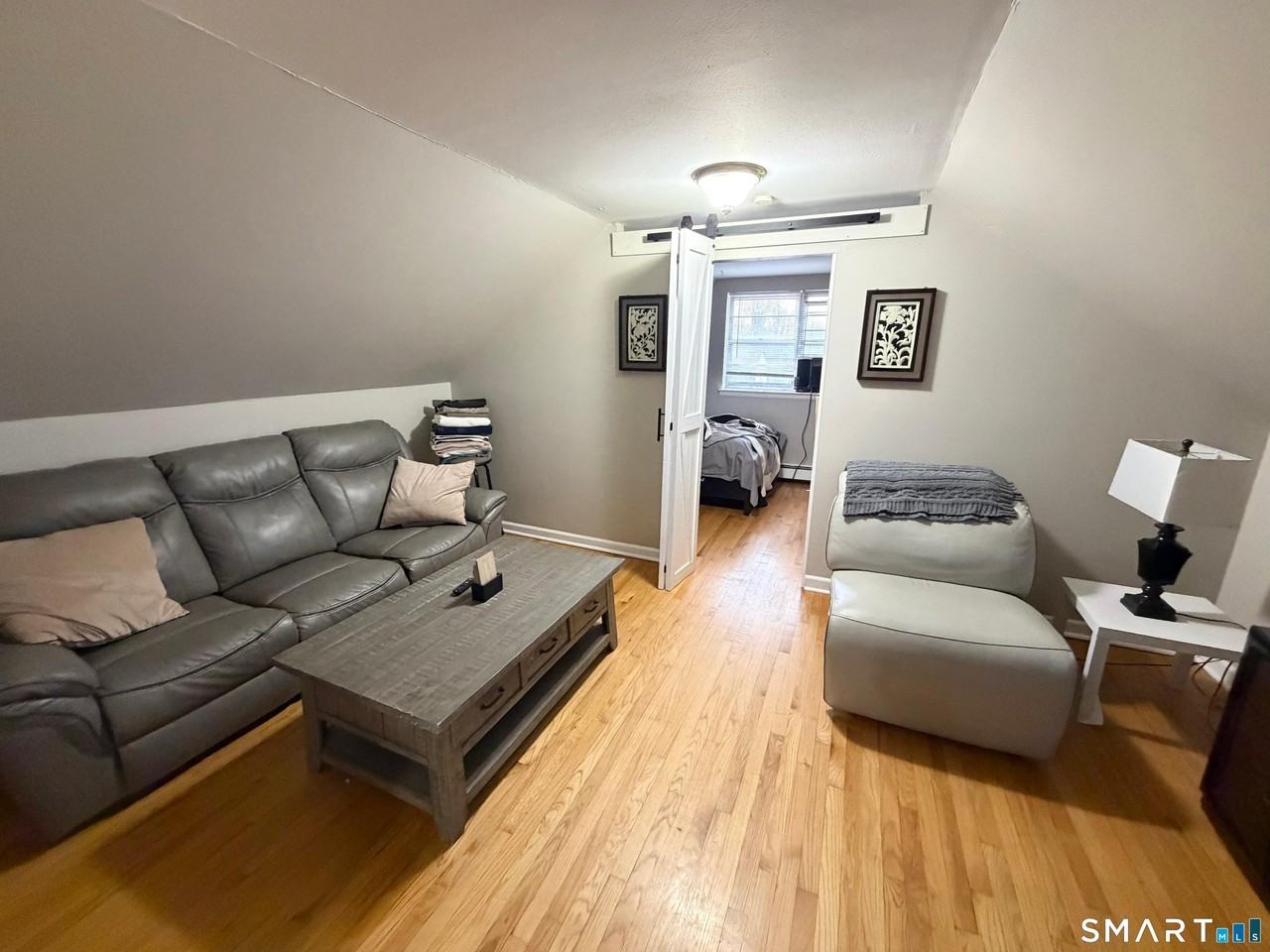 100 Upton St - Photo 4 of 6