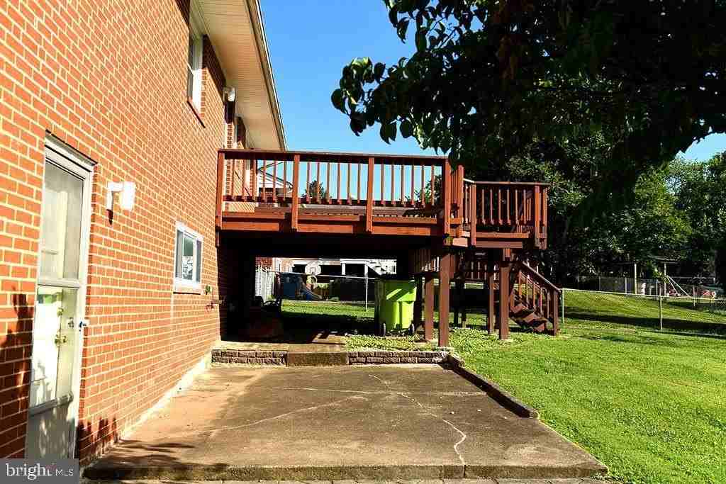 5232 Oldcastle Ln - Photo 3 of 22