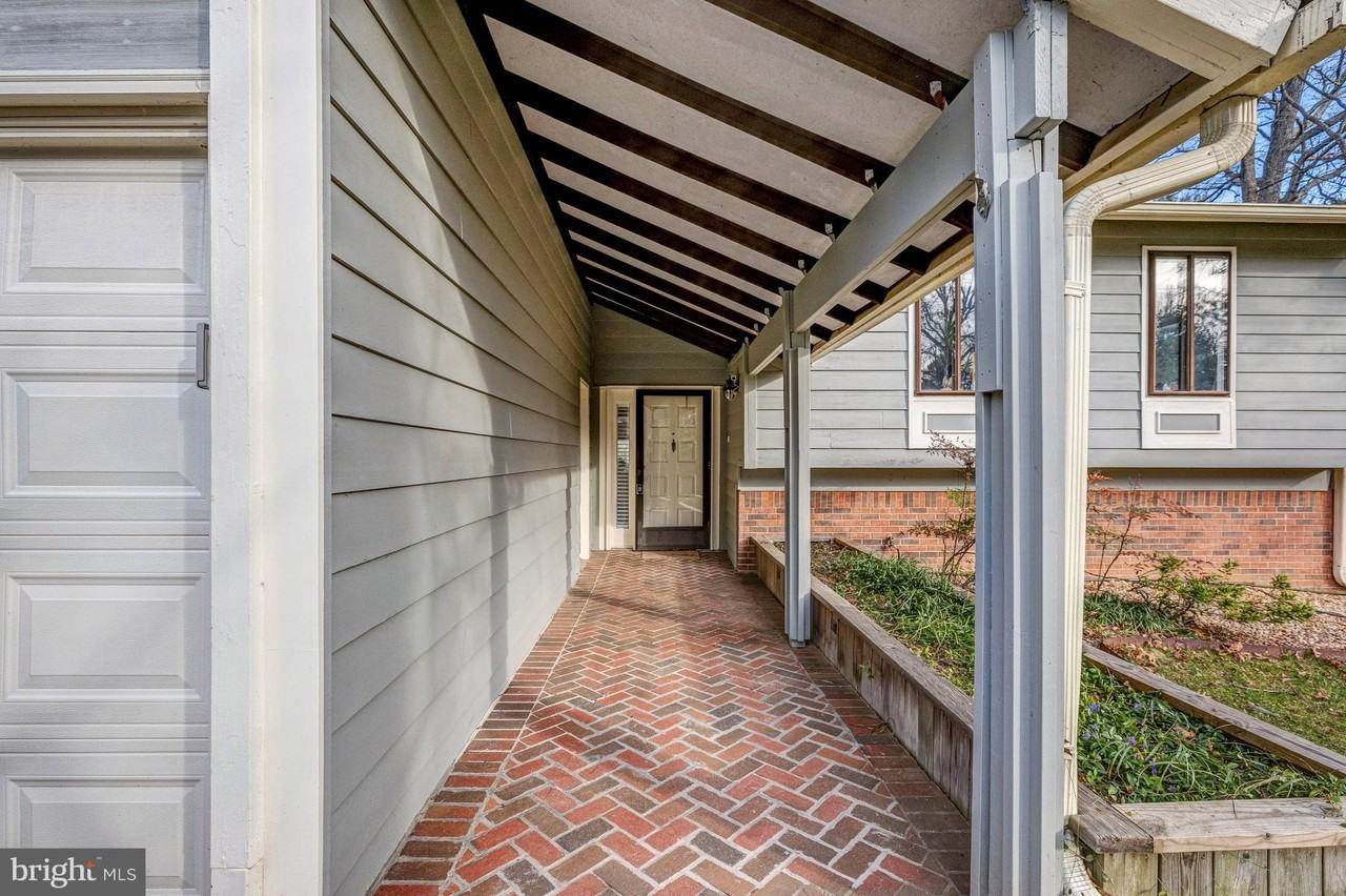 11232 Handlebar Rd - Photo 6 of 50