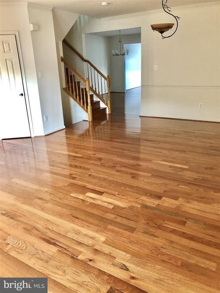 1981 Logan Manor Dr - Photo 3 of 28