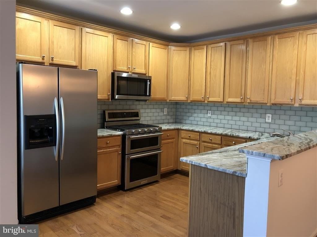 1981 Logan Manor Dr - Photo 6 of 28